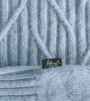 Women's crew neck sweater in blue